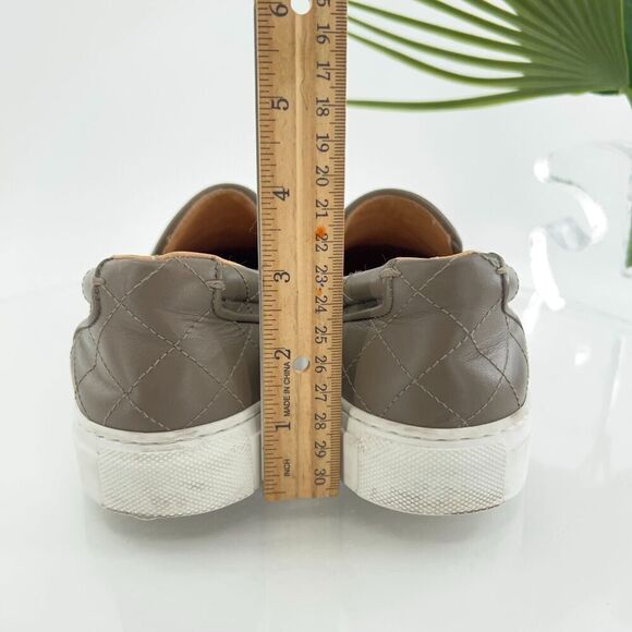 GREATS Womens Brooklyn Sneaker Size 8.5 Gray Quilted Leather Slip on Loafer Shoe - Picture 7 of 15